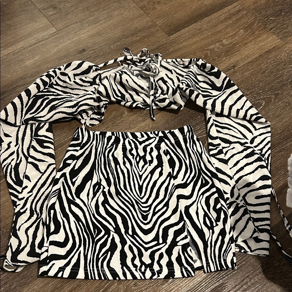 SHEIN Monochrome Zebra Pattern top and skirt set